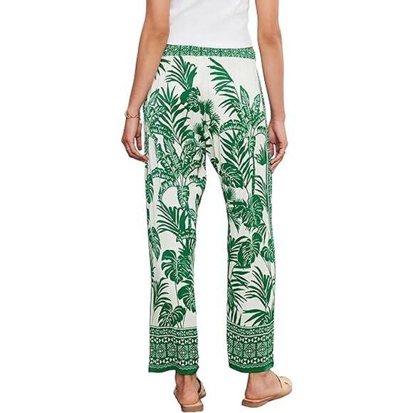 Graham & Spencer Pants - NWT! Velvet by Graham & Spencer Iris Palm Print Pants Women’s Large | Casual